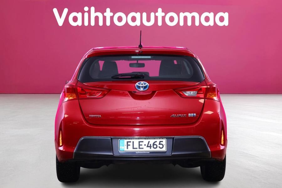 Toyota Auris vaihtoauto