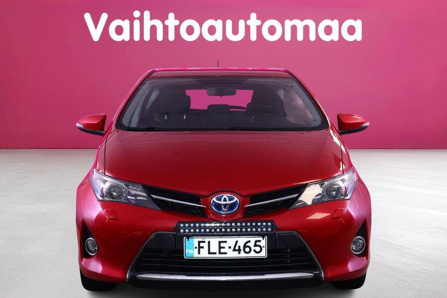 Toyota Auris vaihtoauto