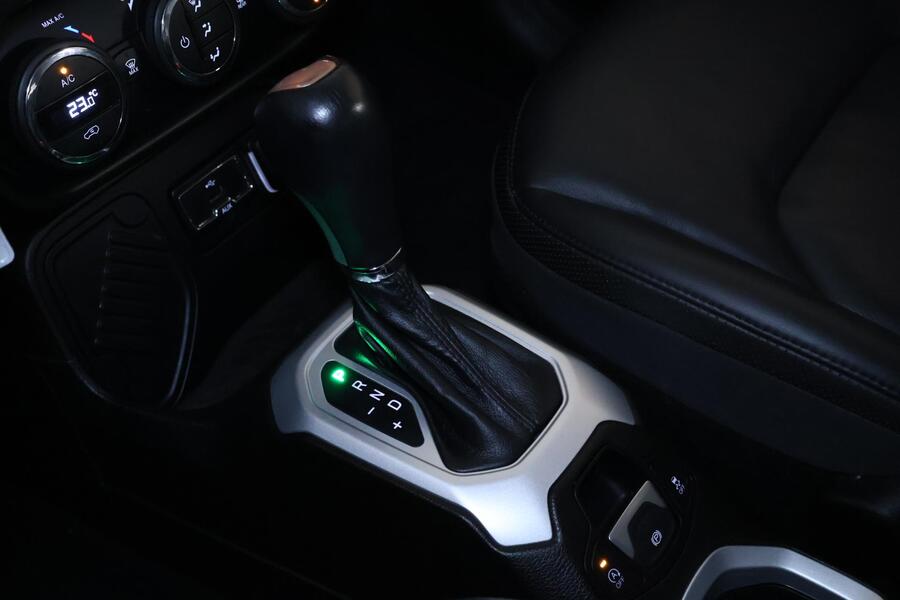 Jeep Renegade vaihtoauto