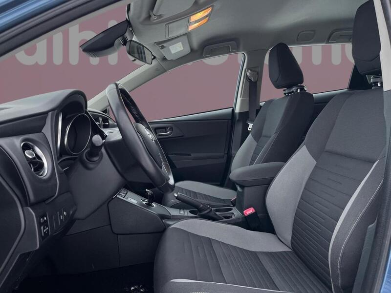 Toyota Auris vaihtoauto