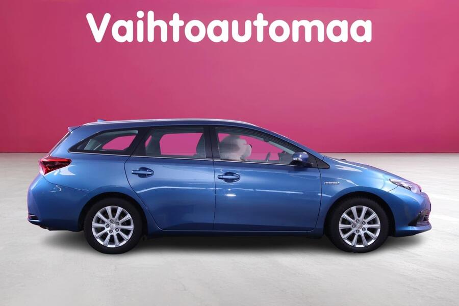Toyota Auris vaihtoauto