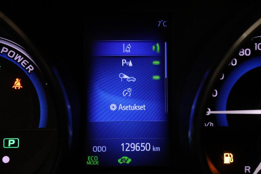 Toyota Auris vaihtoauto