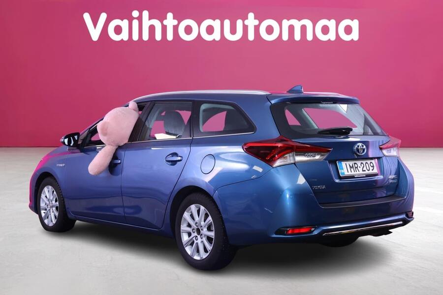 Toyota Auris vaihtoauto