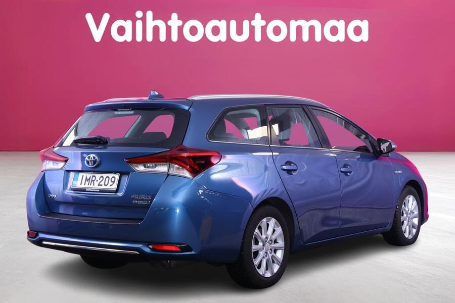 Toyota Auris vaihtoauto