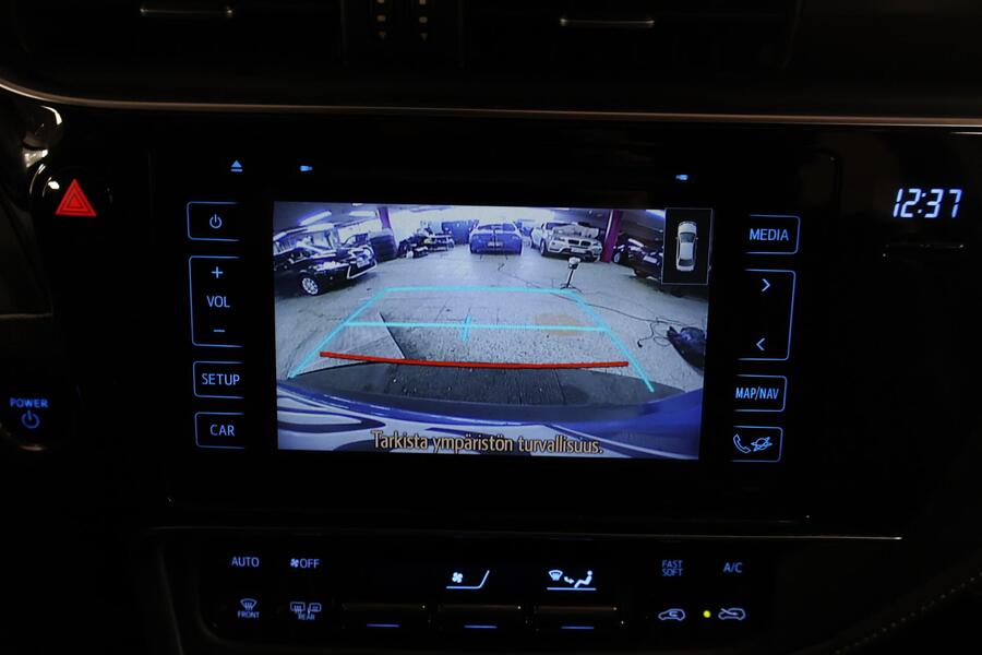 Toyota Auris vaihtoauto