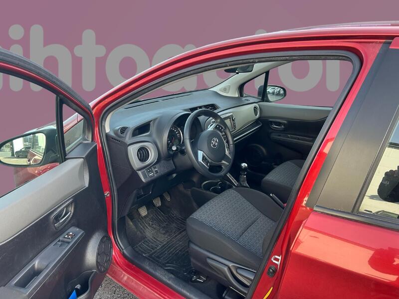 Toyota Yaris vaihtoauto