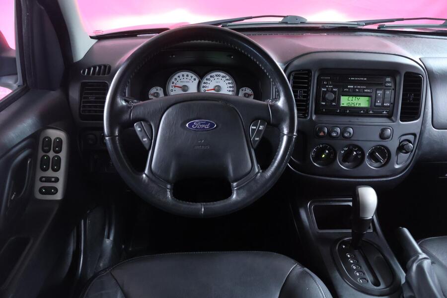 Ford Maverick vaihtoauto