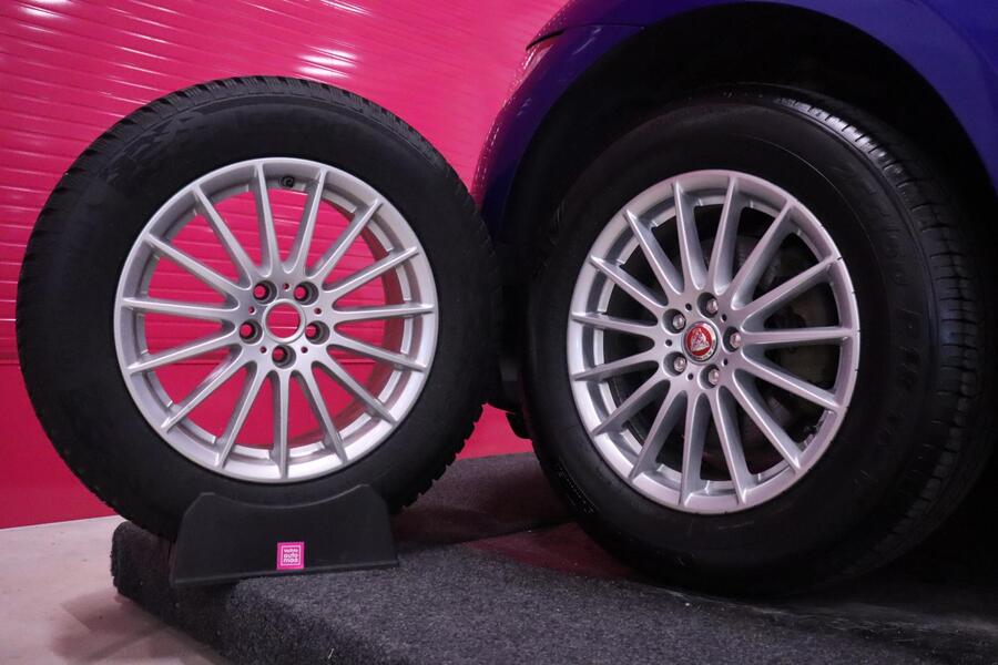 Jaguar F-PACE vaihtoauto