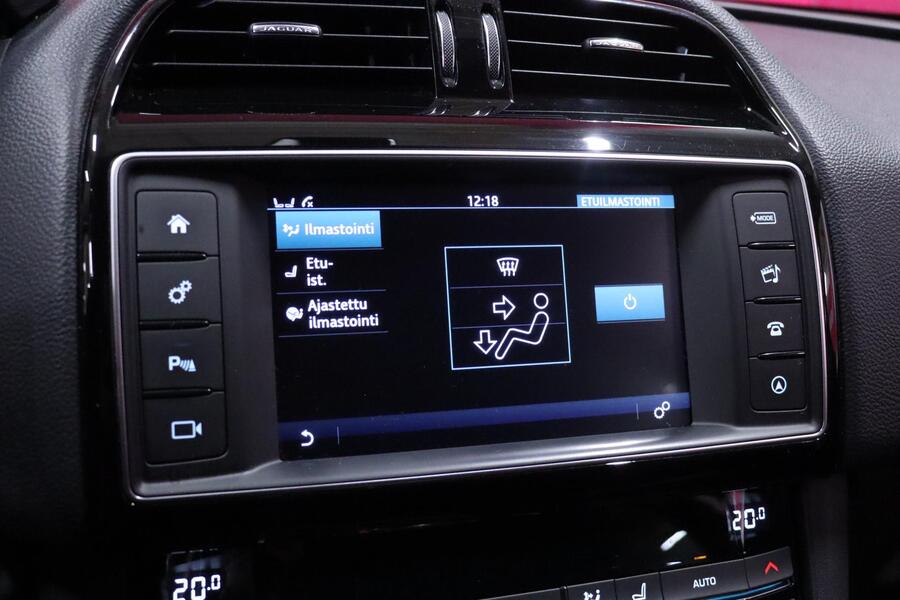 Jaguar F-PACE vaihtoauto