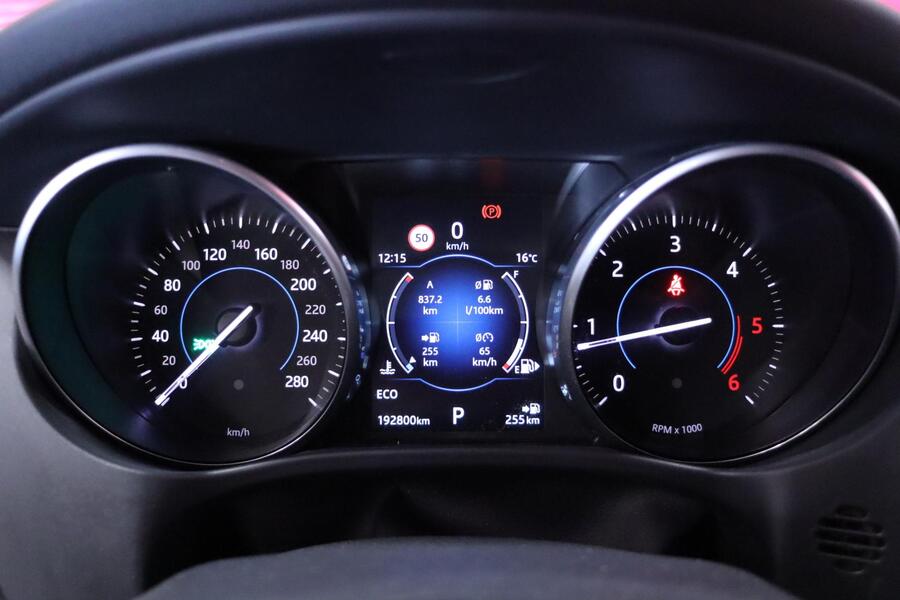 Jaguar F-PACE vaihtoauto