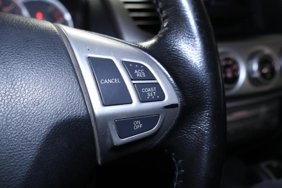 Mitsubishi L200 vaihtoauto