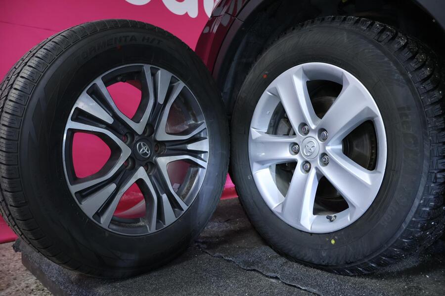 Toyota RAV4 vaihtoauto