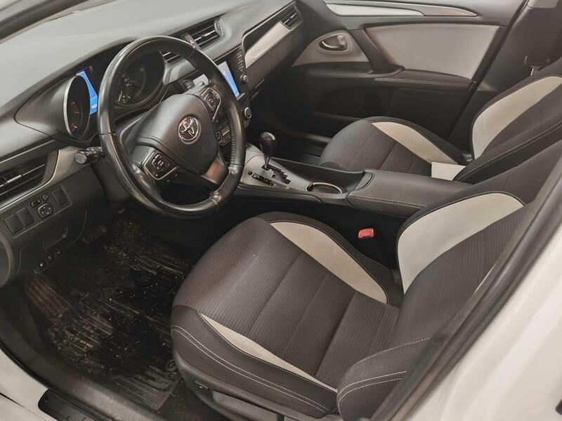 Toyota Avensis vaihtoauto