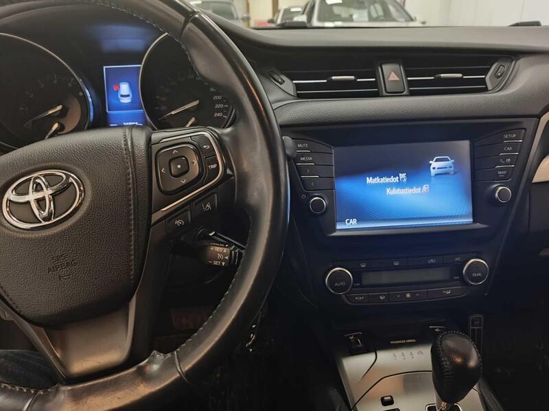 Toyota Avensis vaihtoauto