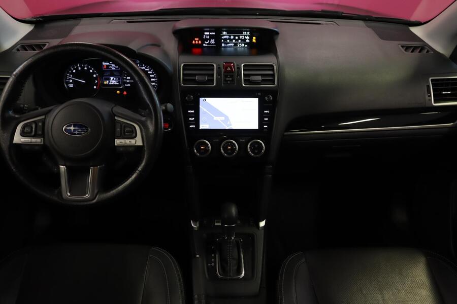 Subaru Forester vaihtoauto