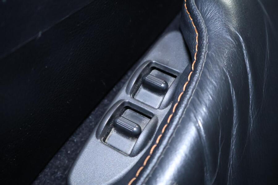 Nissan 350z vaihtoauto