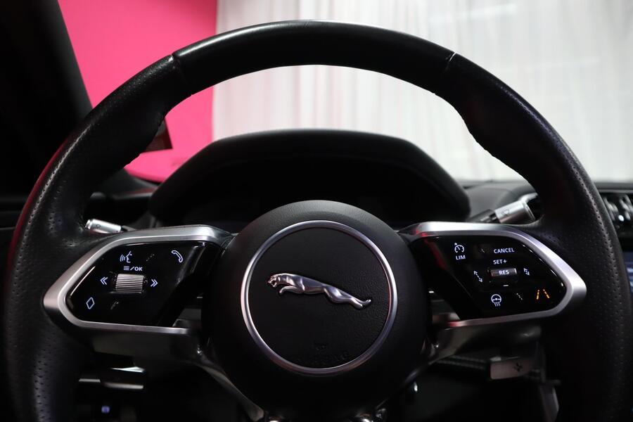 Jaguar XE vaihtoauto