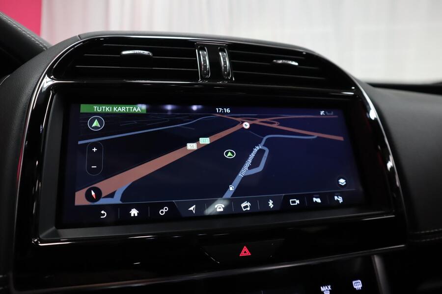 Jaguar XE vaihtoauto