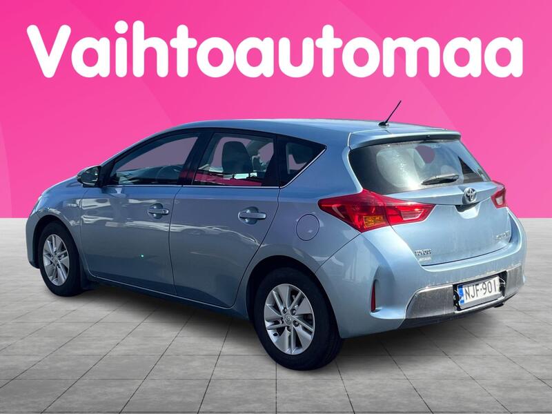 Toyota Auris vaihtoauto