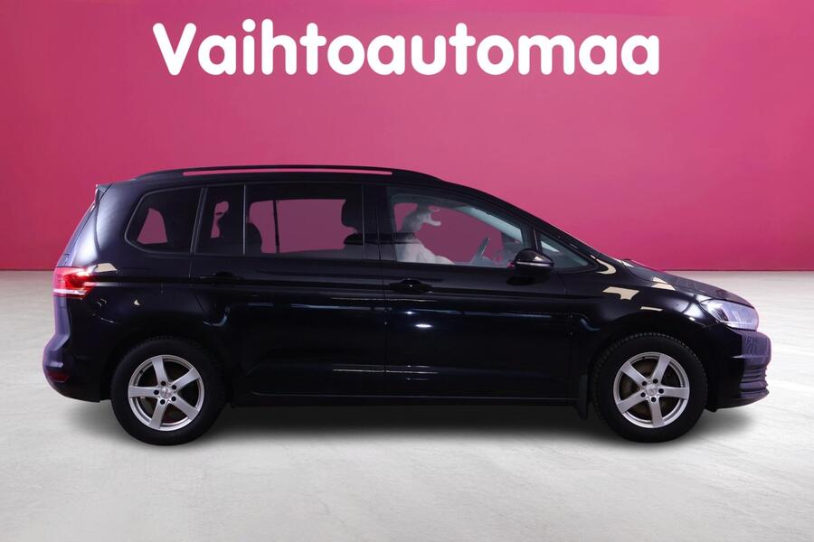 Volkswagen Touran vaihtoauto