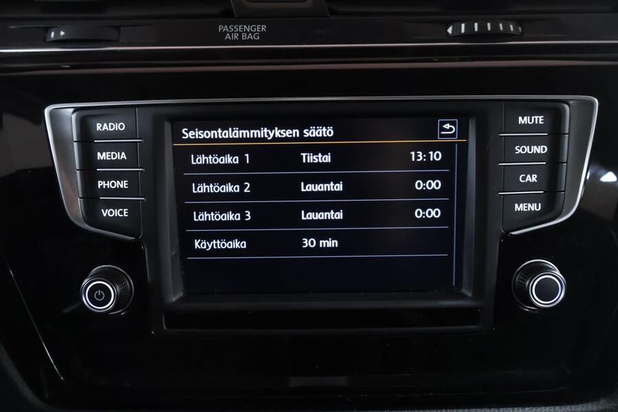 Volkswagen Touran vaihtoauto