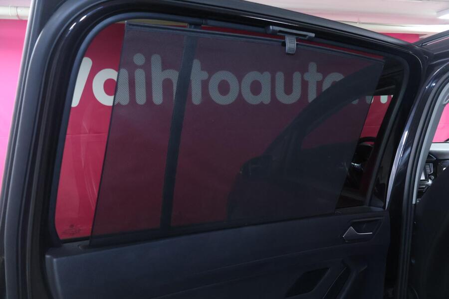 Volkswagen Touran vaihtoauto