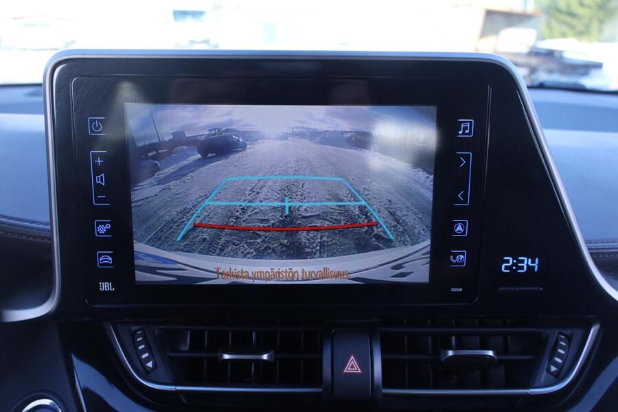 Toyota C-HR vaihtoauto