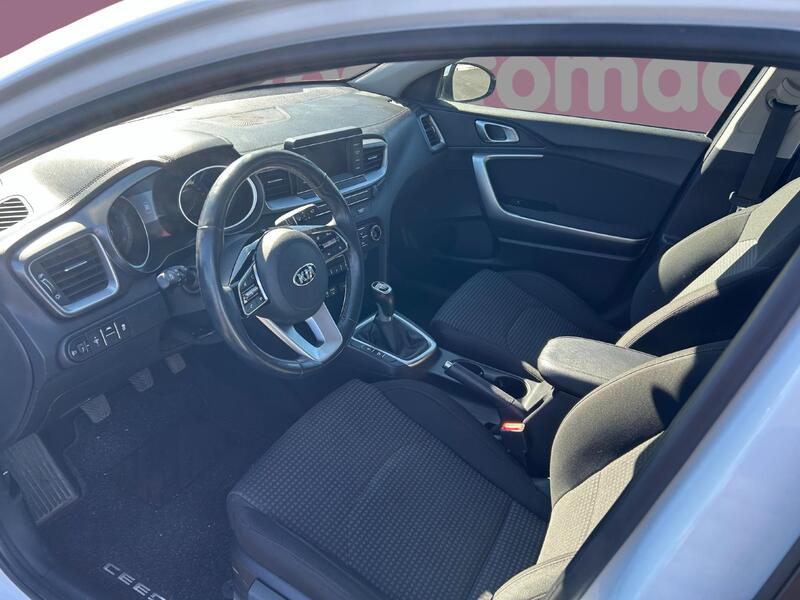 Kia Ceed vaihtoauto