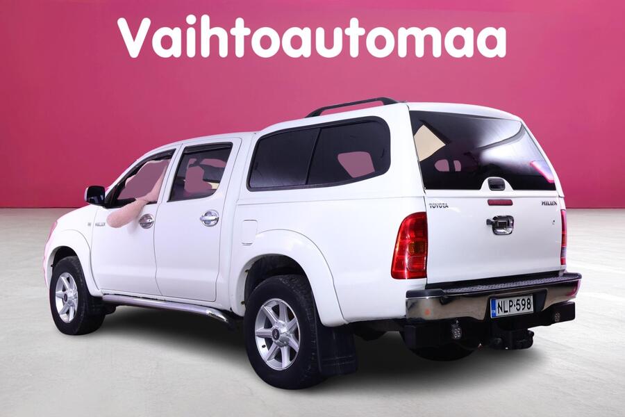Toyota Hilux vaihtoauto