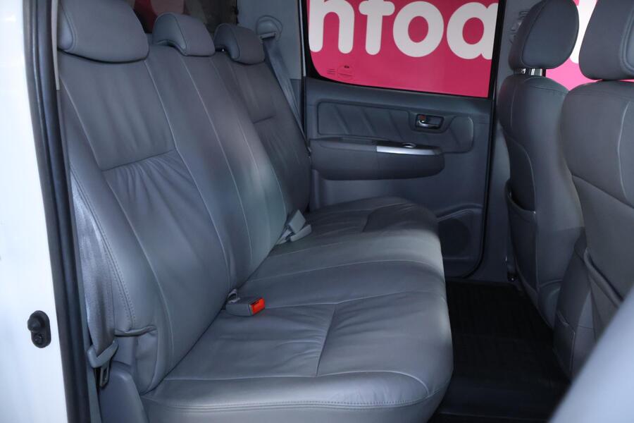 Toyota Hilux vaihtoauto