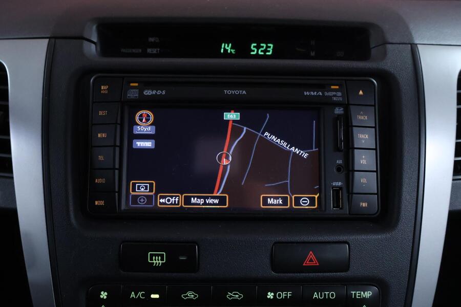 Toyota Hilux vaihtoauto