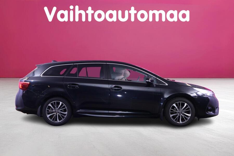 Toyota Avensis vaihtoauto