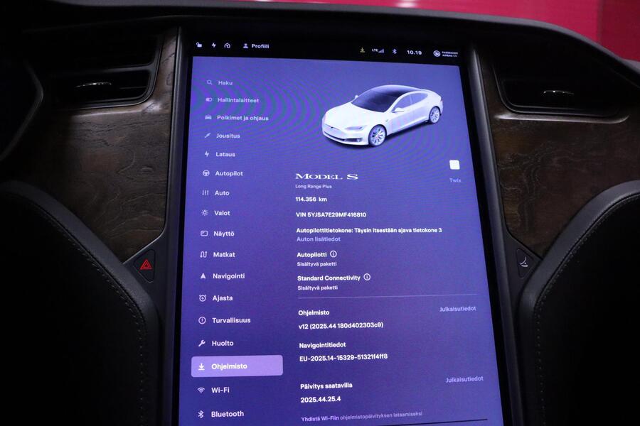 Tesla Model S vaihtoauto