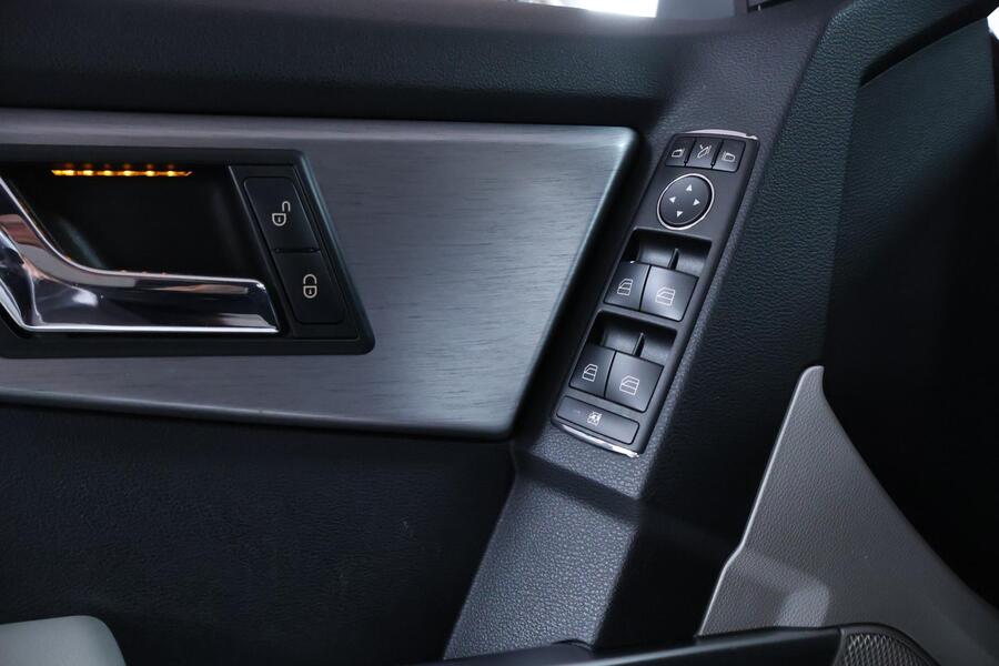 Mercedes-Benz GLK vaihtoauto