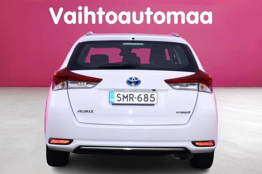 Toyota Auris vaihtoauto