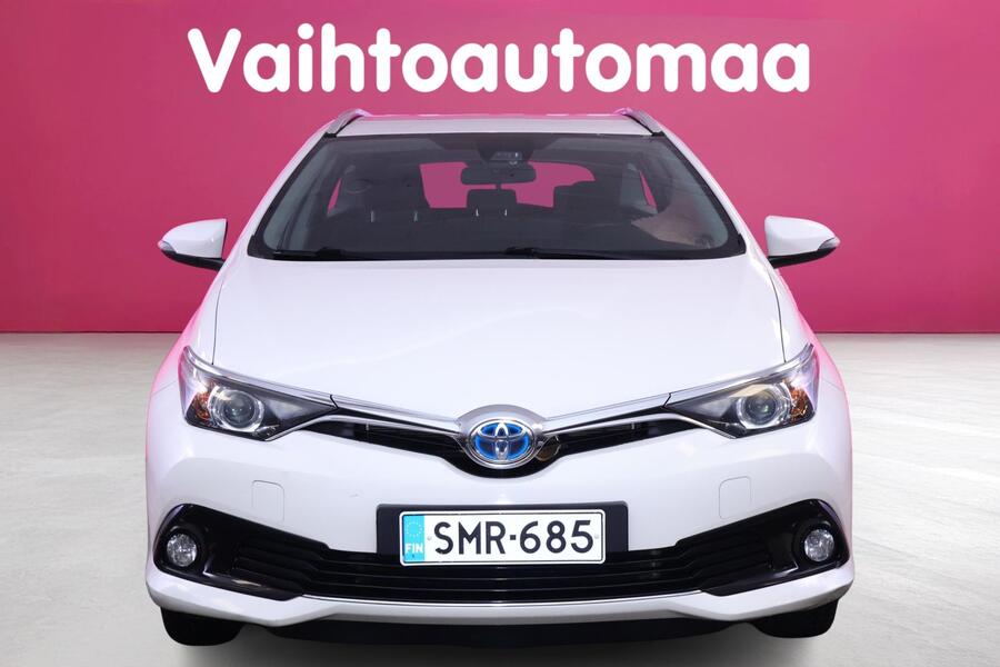 Toyota Auris vaihtoauto