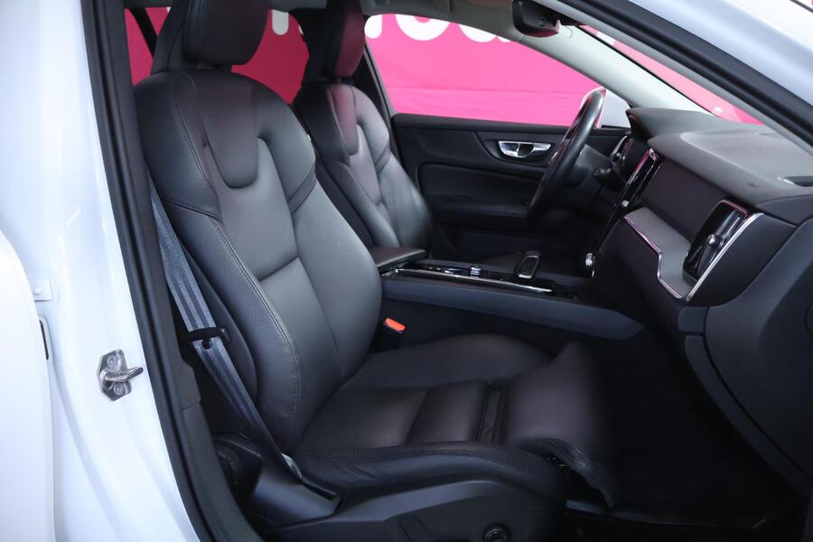 Volvo V60 Cross Country vaihtoauto