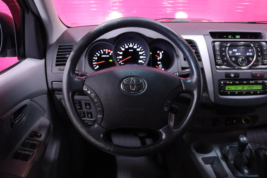 Toyota Hilux vaihtoauto