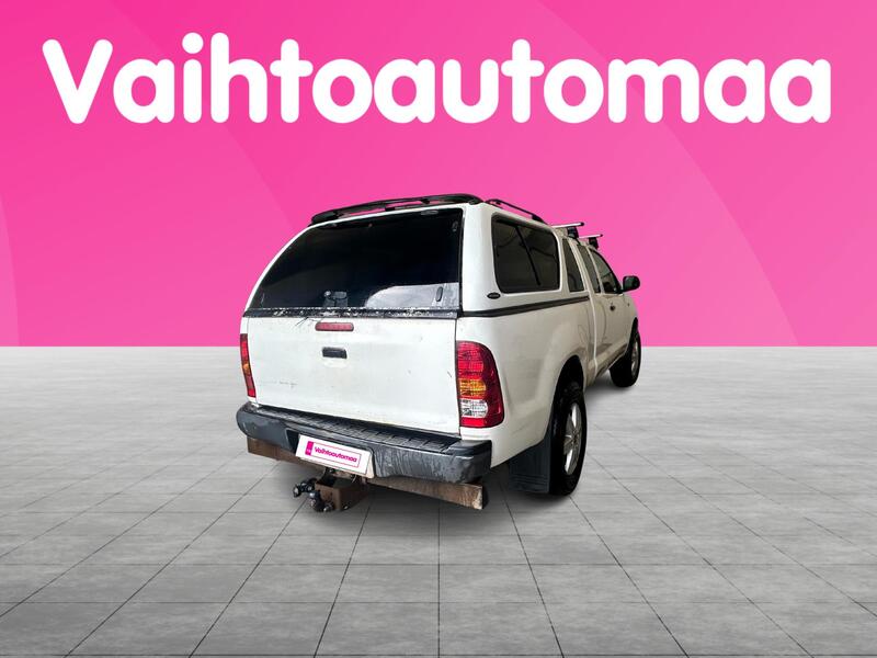 Toyota Hilux vaihtoauto