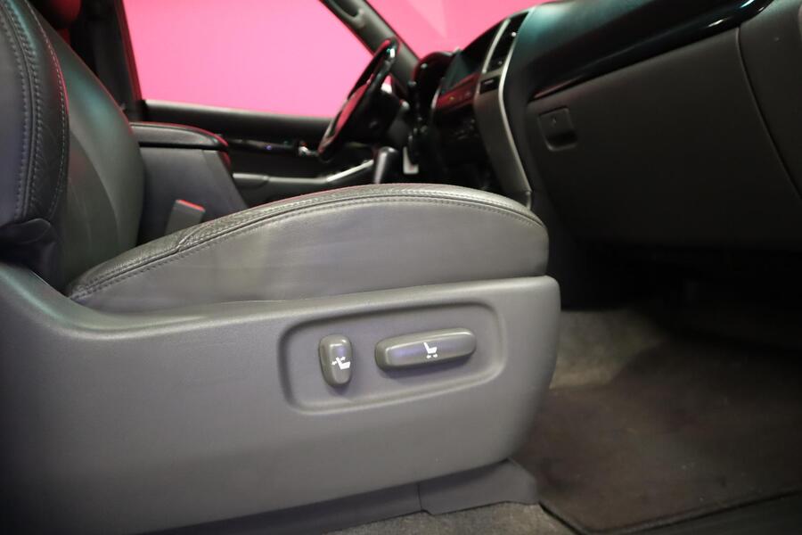 Toyota Land Cruiser vaihtoauto