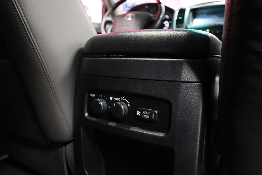 Toyota Land Cruiser vaihtoauto