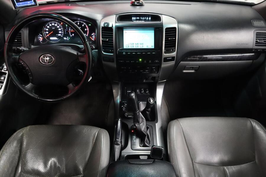 Toyota Land Cruiser vaihtoauto