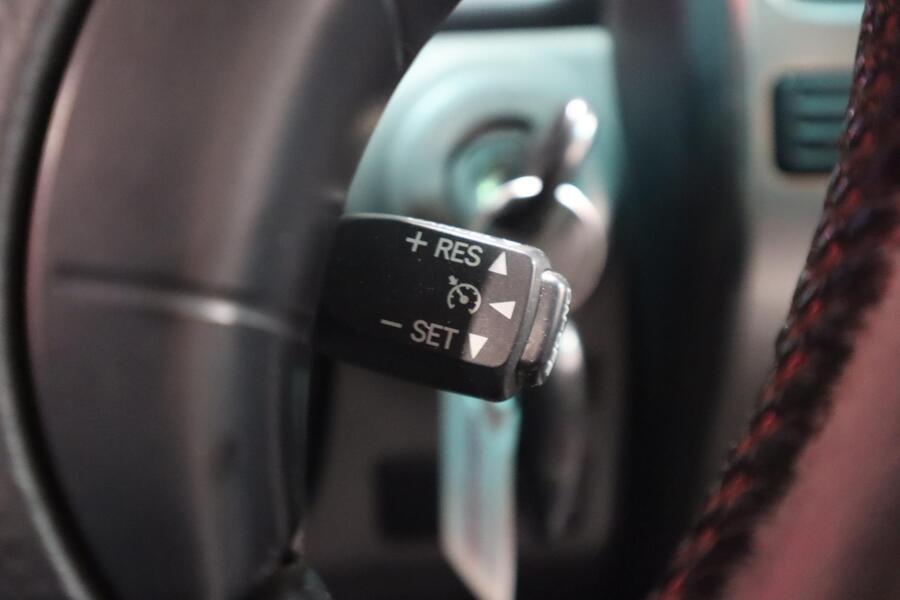 Toyota Land Cruiser vaihtoauto