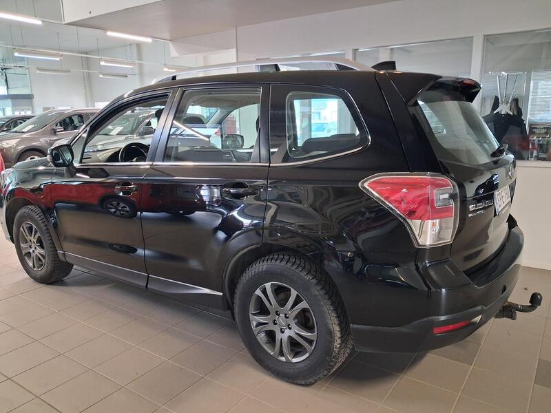 Subaru Forester vaihtoauto
