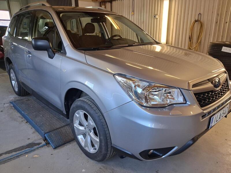 Subaru Forester vaihtoauto