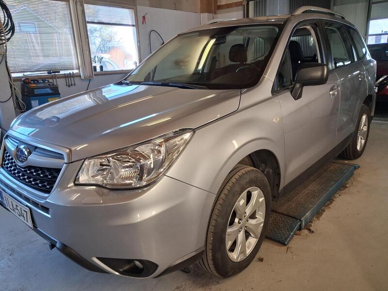 Subaru Forester vaihtoauto