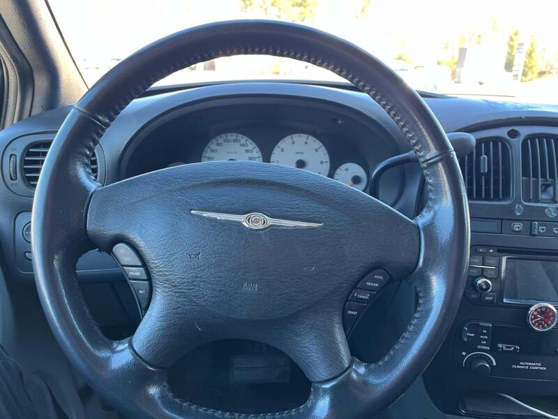 Chrysler Voyager vaihtoauto