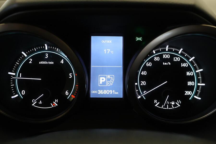 Toyota Land Cruiser vaihtoauto