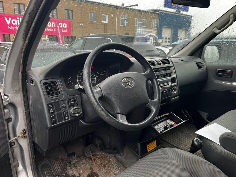 Toyota Hiace vaihtoauto