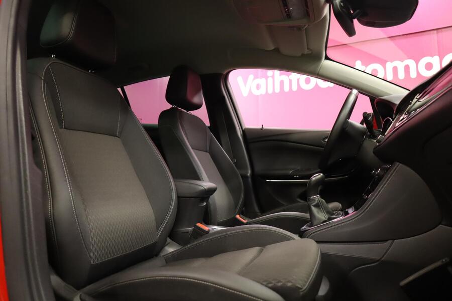 Opel Astra vaihtoauto